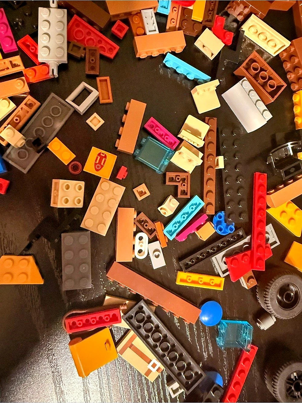 LEGO Assorted Building Blocks Set - Picture 5 of 6